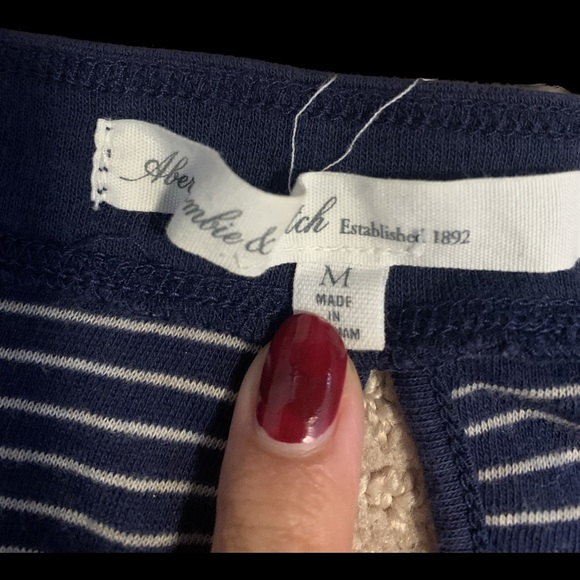 Abercrombie navy blue & white striped neckline babydoll flowy short sleeve top - Picture 3 of 3